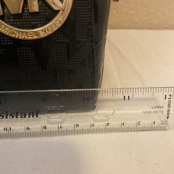 Michael Kors black patent shiny monogram bag - Picture 14 of 16